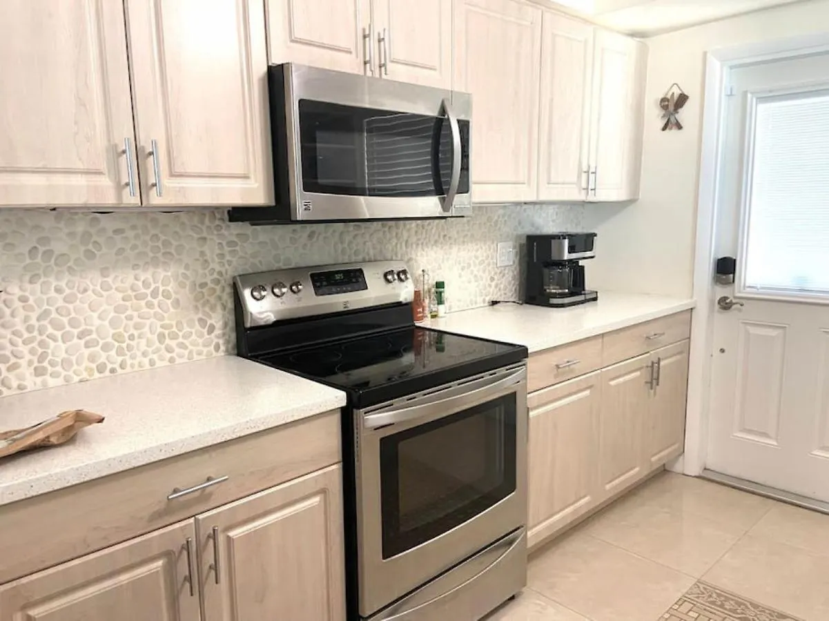 Manatee Manor Beachfront Retreat Daytona Beach United States